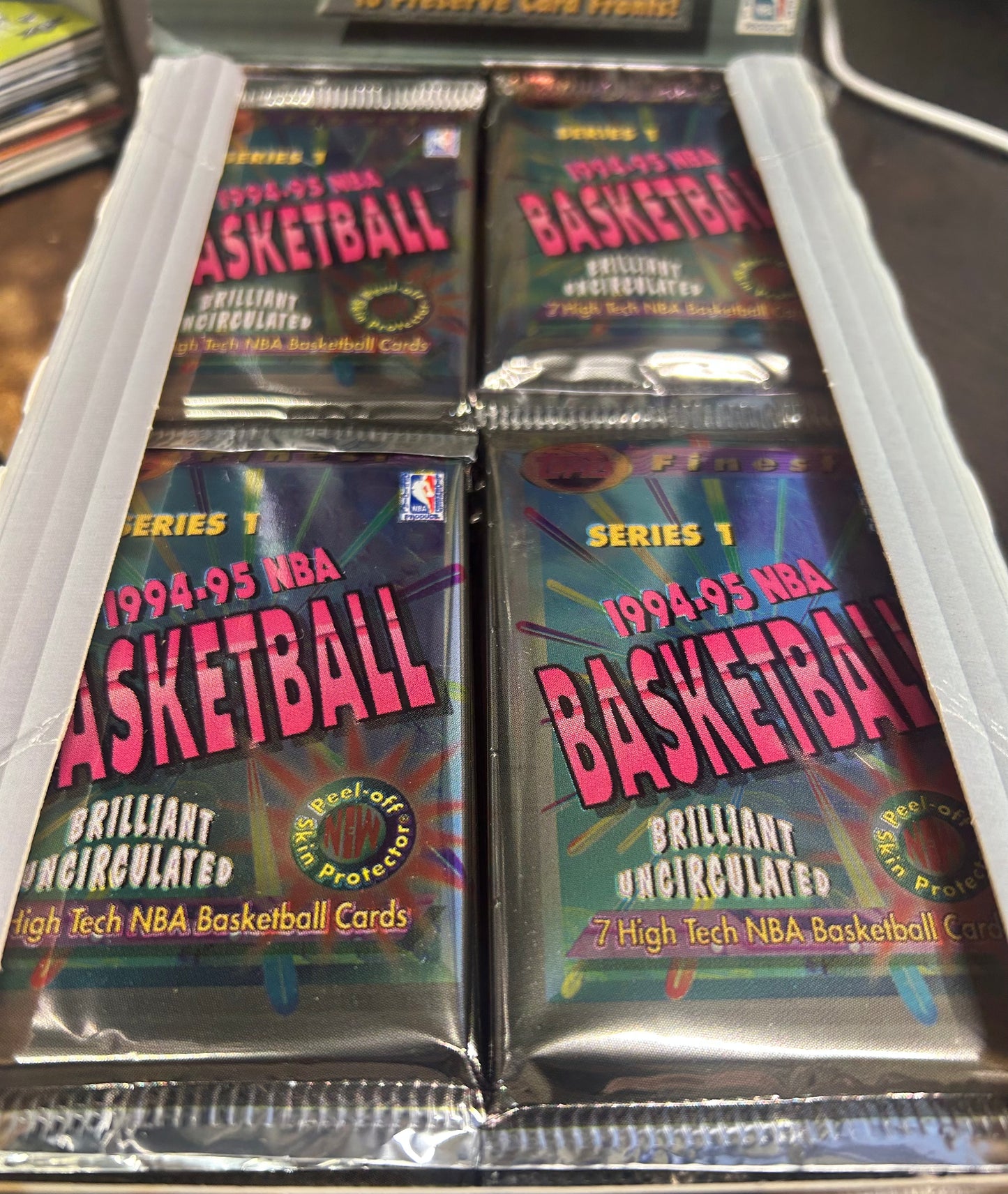 1994/95 FINEST BASKETBALL SEALED HOBBY PACK. 10K JORDAN REFRACTOR